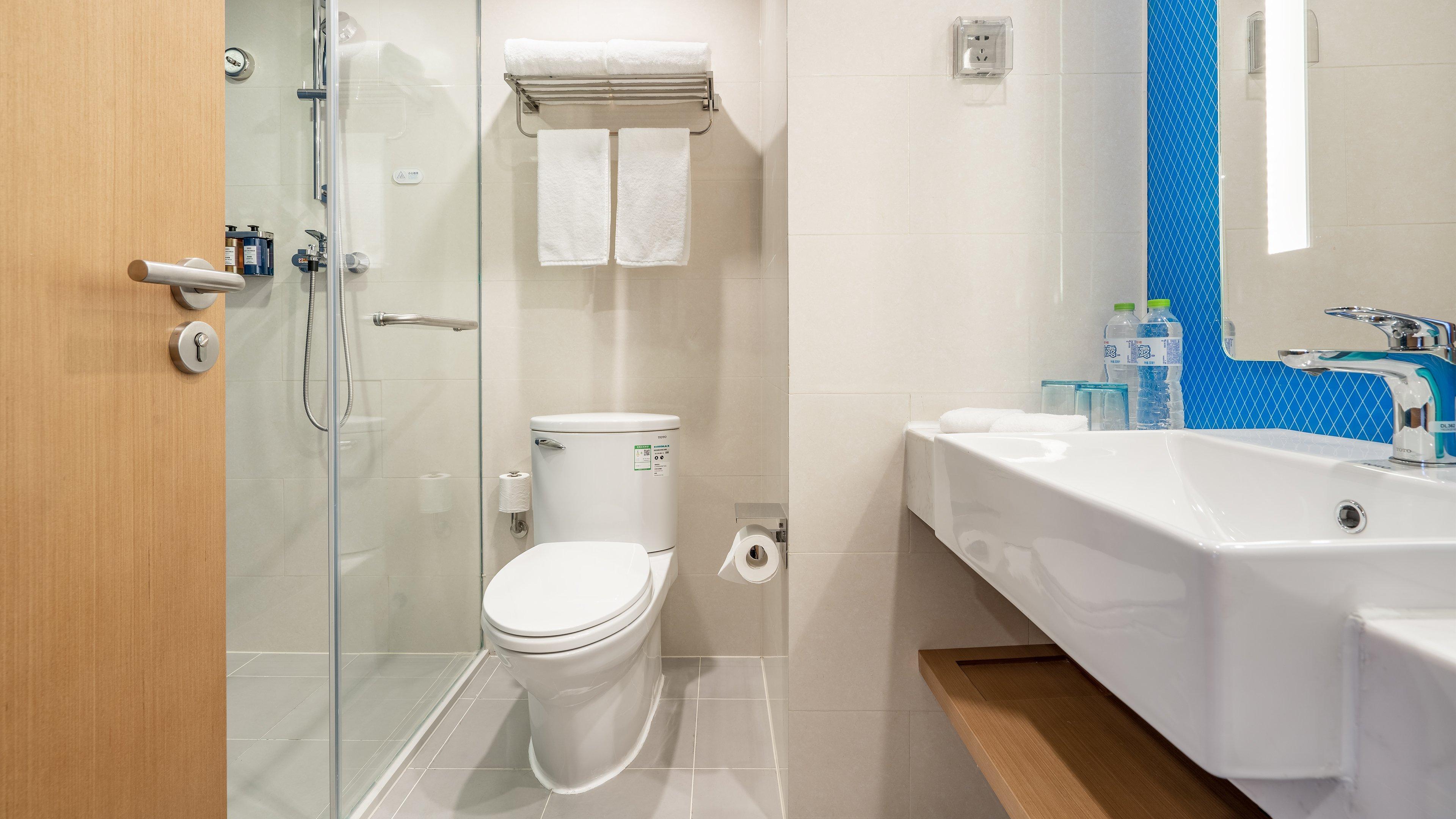 Holiday Inn Express Qingdao City Center By Ihg Eksteriør billede