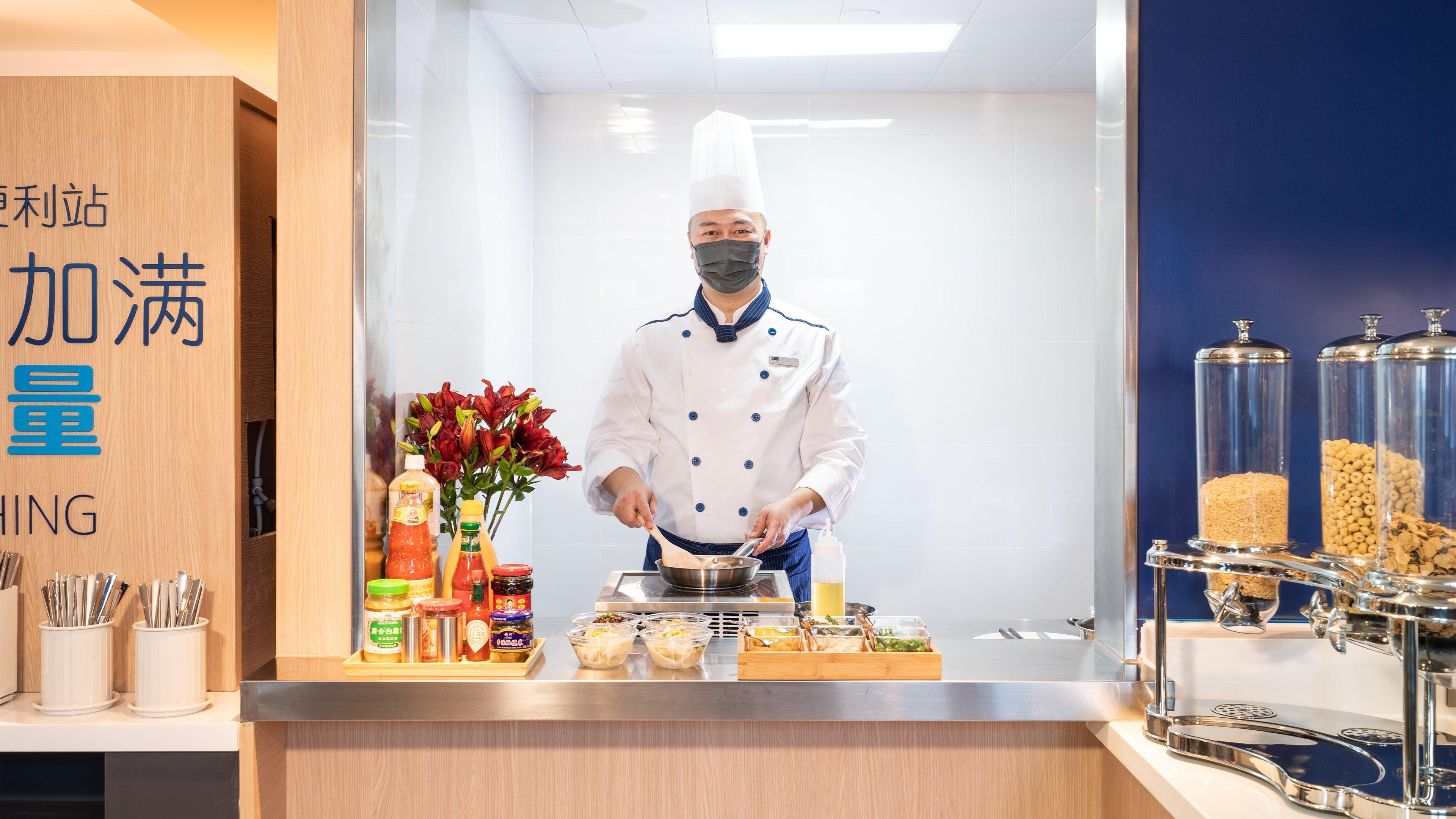 Holiday Inn Express Qingdao City Center By Ihg Eksteriør billede