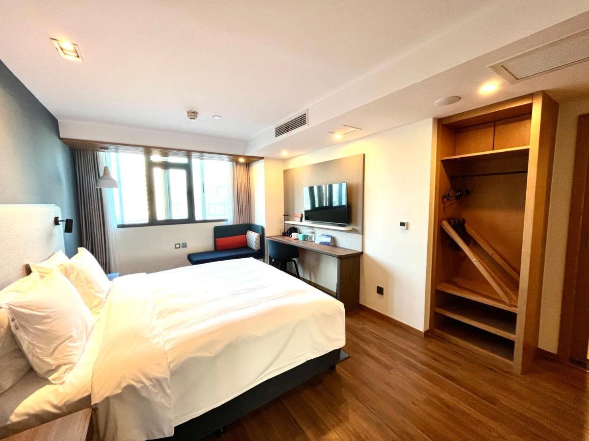 Holiday Inn Express Qingdao City Center By Ihg Eksteriør billede