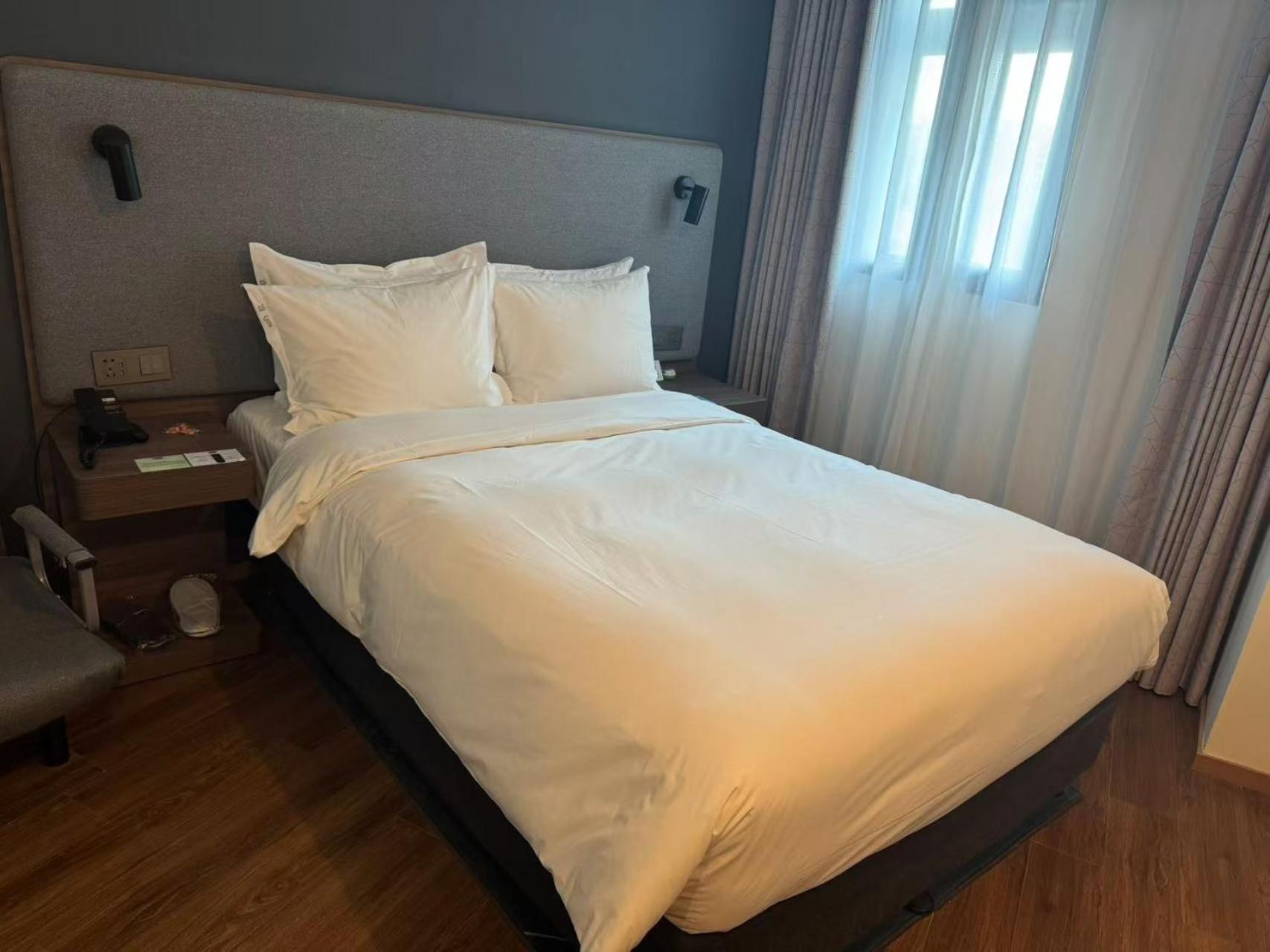Holiday Inn Express Qingdao City Center By Ihg Eksteriør billede